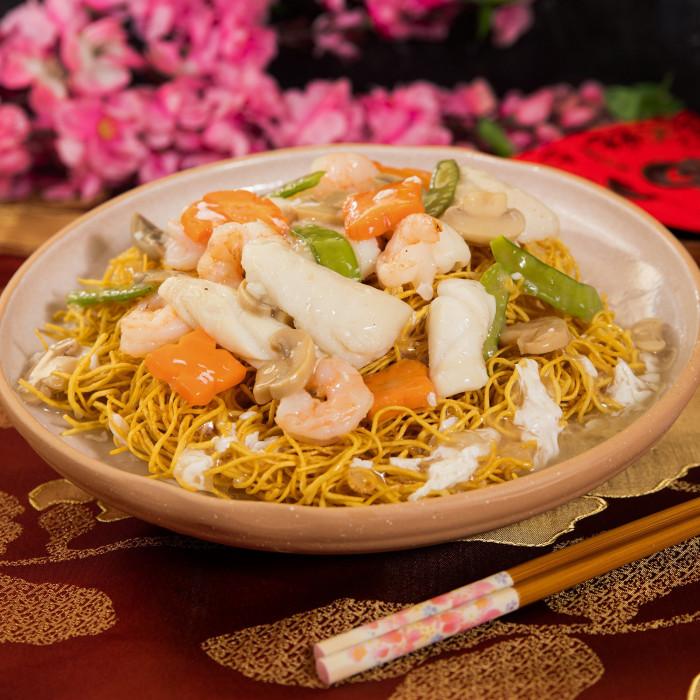 Crispy Noodles with Seafood