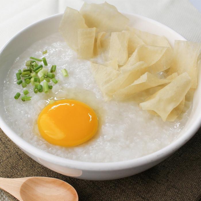 Plain Congee (comes with raw egg, fried chips and scallions)