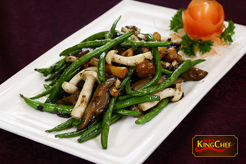 French Beans w/ Mushroom & Olive Leaves